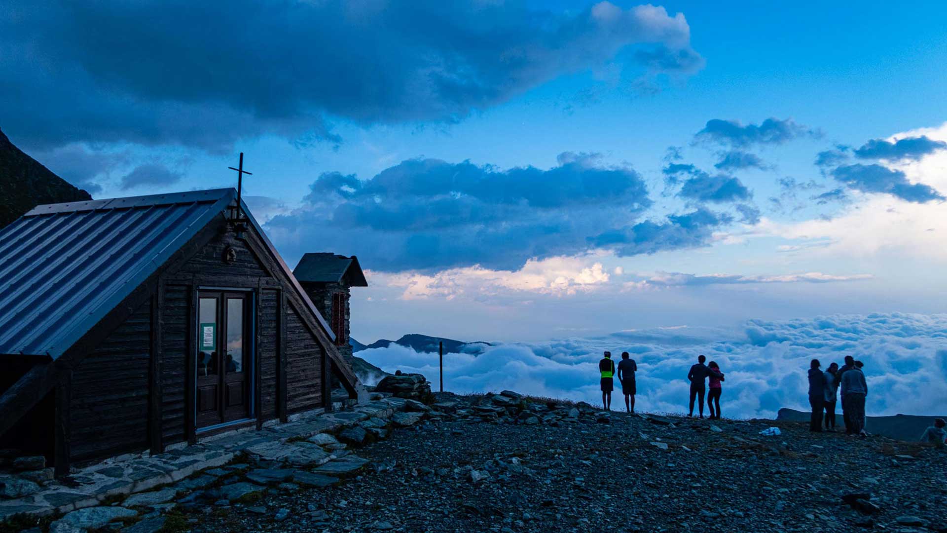 Alimentazione trekking cosa mangiare consigli snack montagna Alimentazione trekking cosa mangiare consigli snack montagna