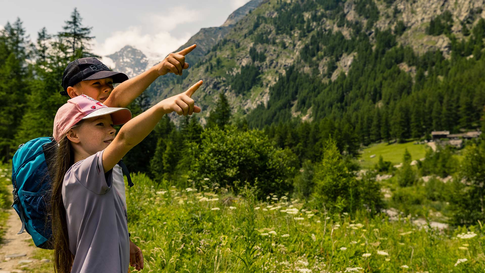 Italia: Trekking in montagna per famiglie con bambini Italia: Trekking in montagna per famiglie con bambini