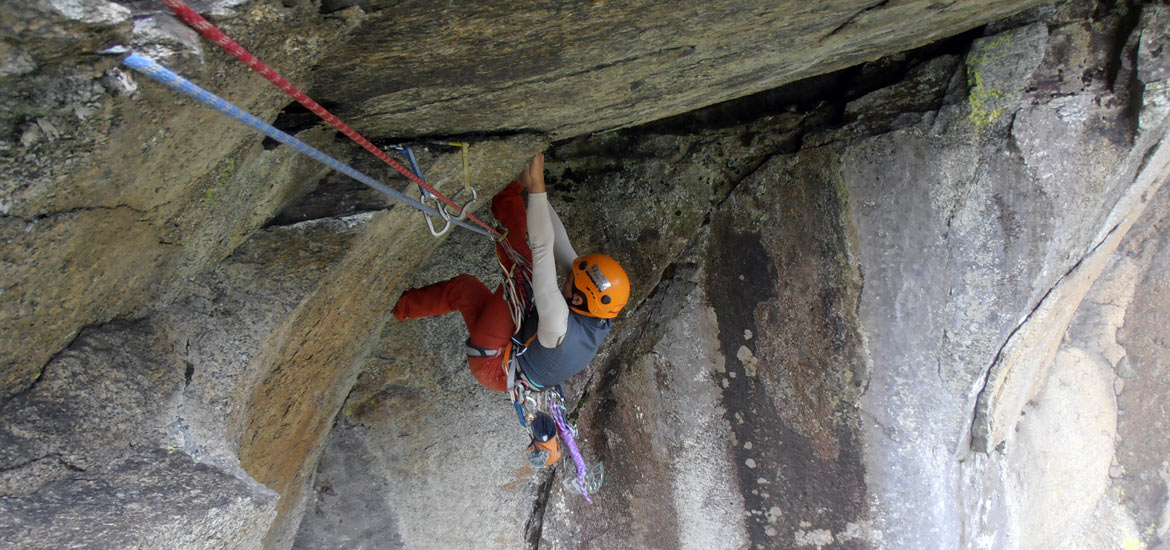 Valle Orco, Gran Paradiso: corso di arrampicata trad con guida Valle Orco, Gran Paradiso: corso di arrampicata trad con guida