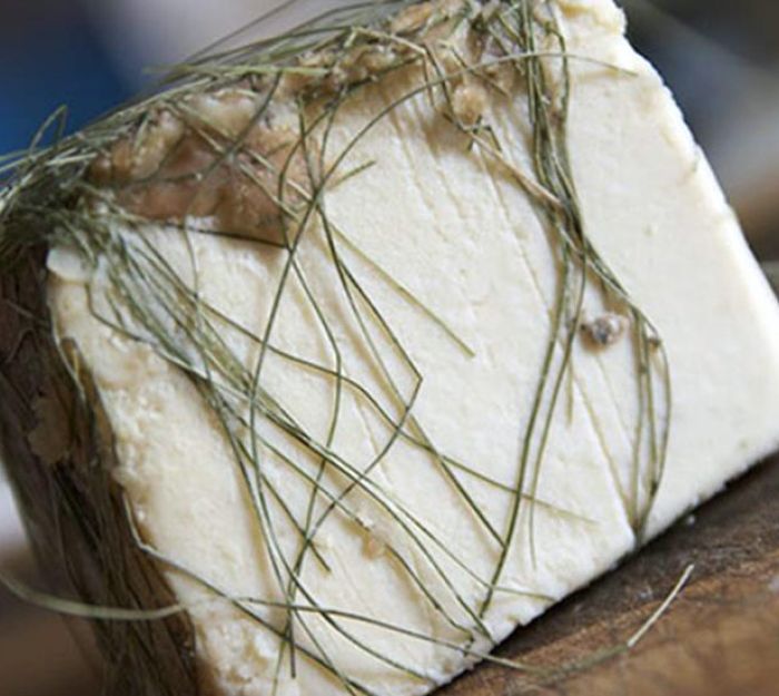 A taste of the Alps of Italy - Seirass del Fen Cheese