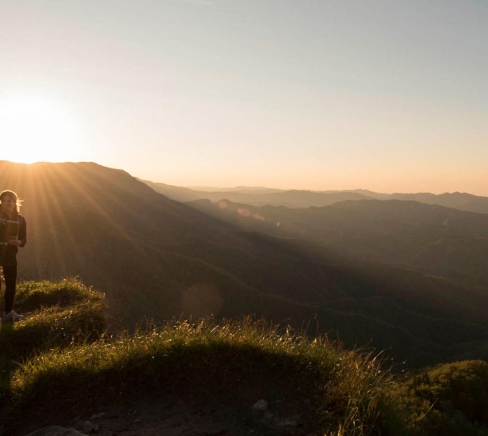 Ogni trekking ha la sua stagione: viaggiare fuori stagione tra montagne, colline e mare